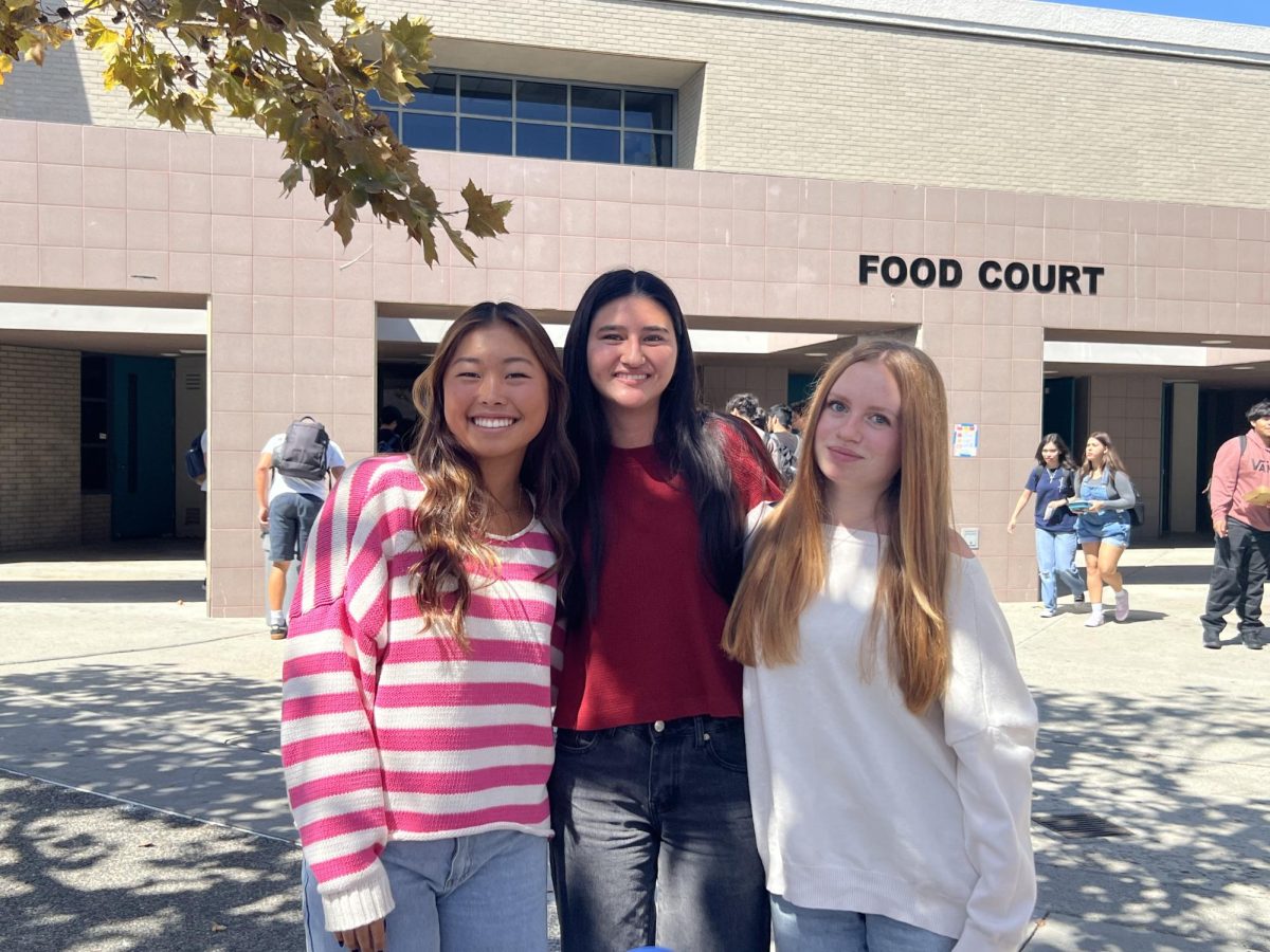 Aliso students show off their Fall outfits.