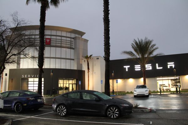 New Telsa store opens in the Aliso VIejo Town Center.