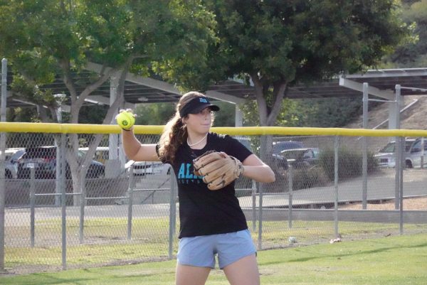 Girls Softball Gears Up for the Season