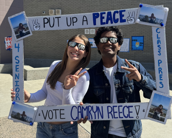 Students campaign for the ASB Election.